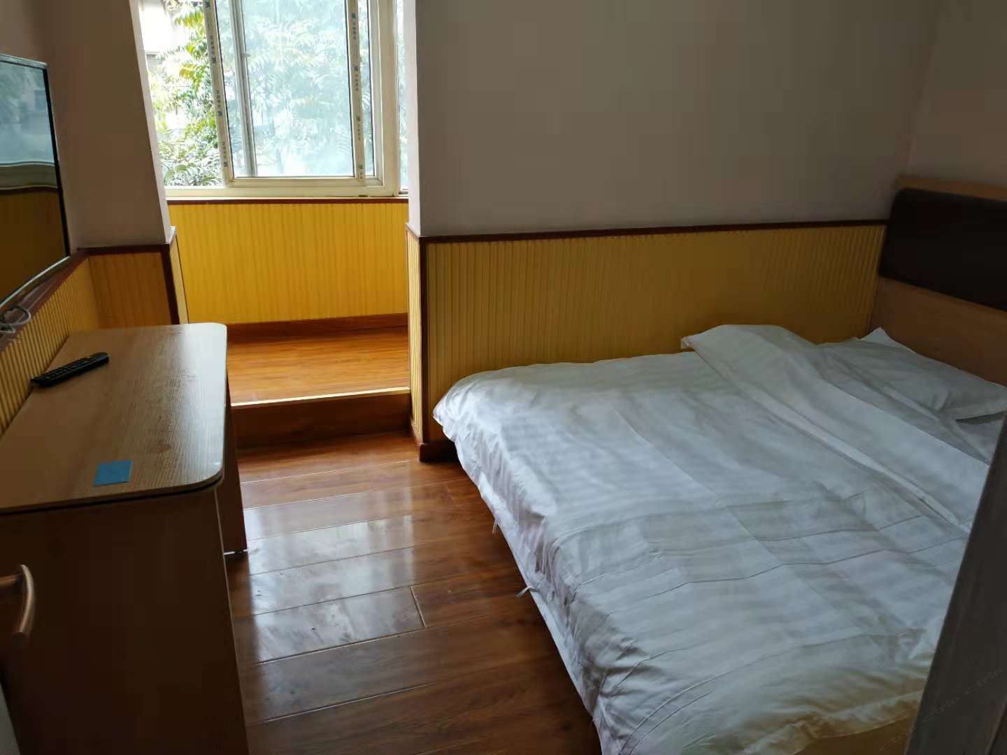 高级大床房