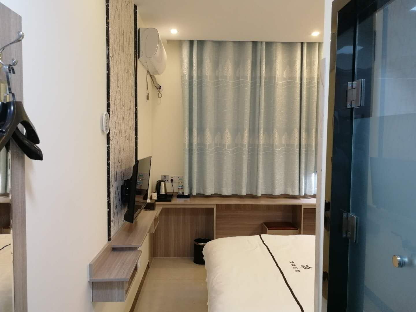 标准大床房