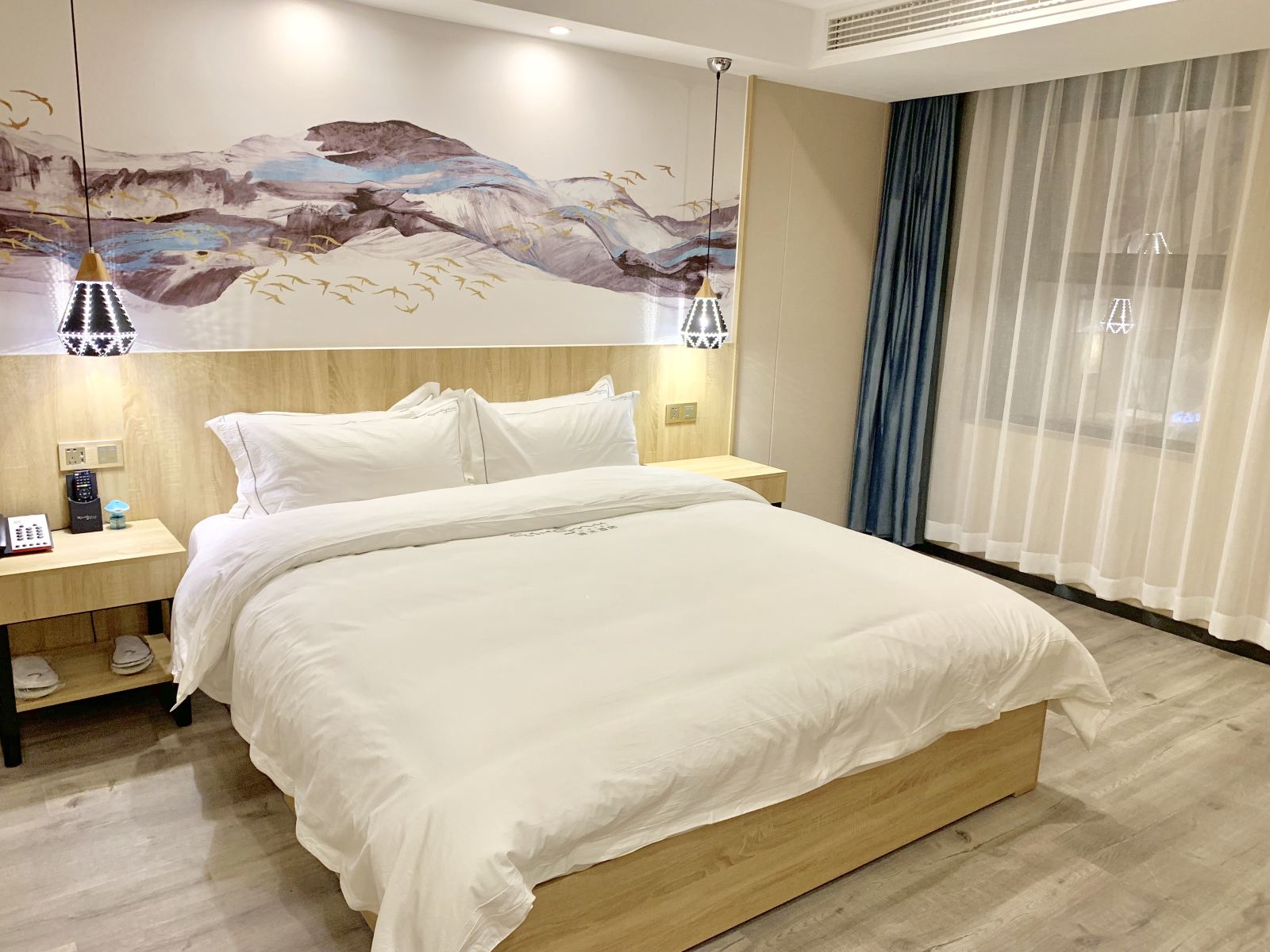 精选大床房