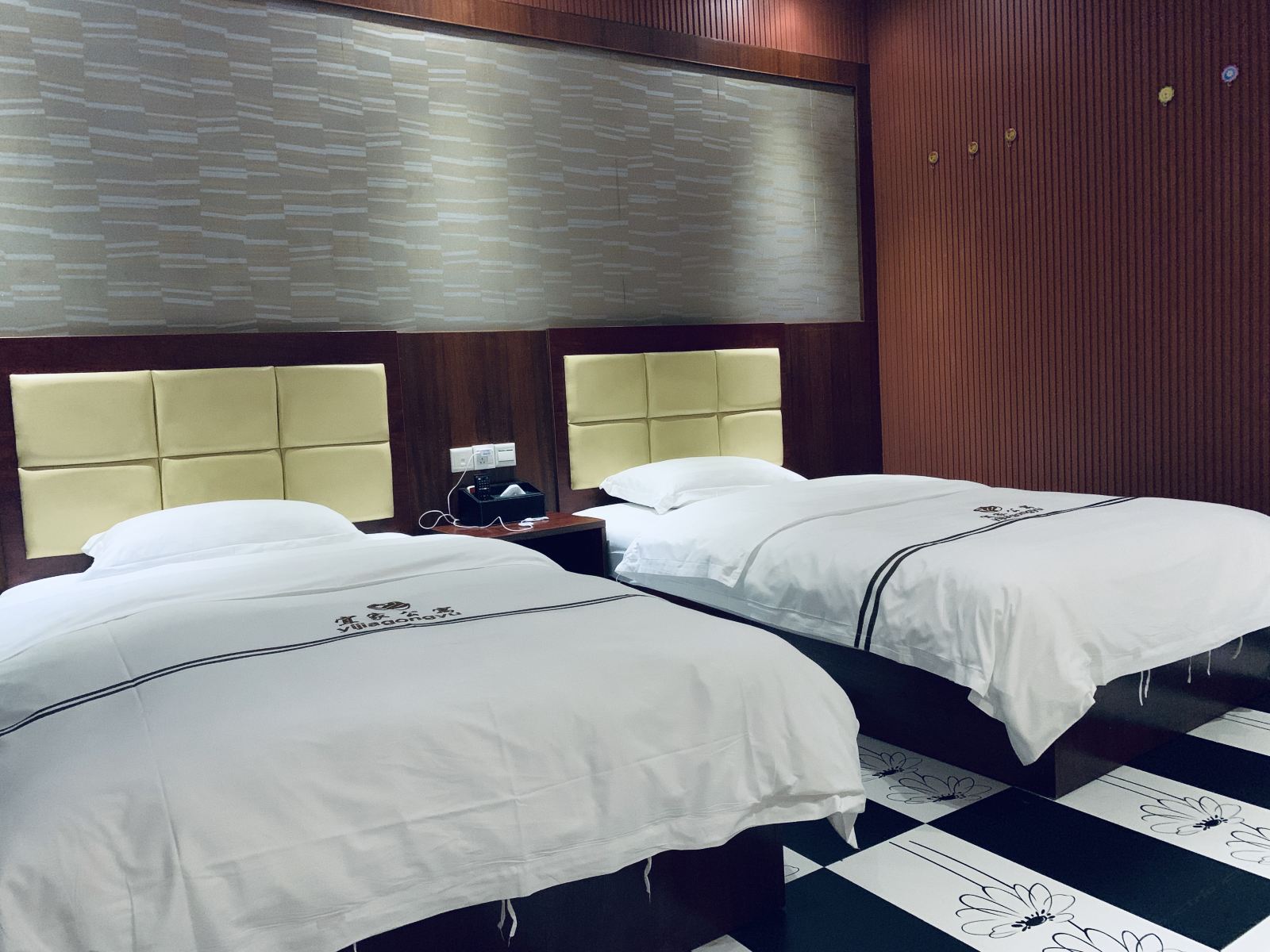 标准双床房