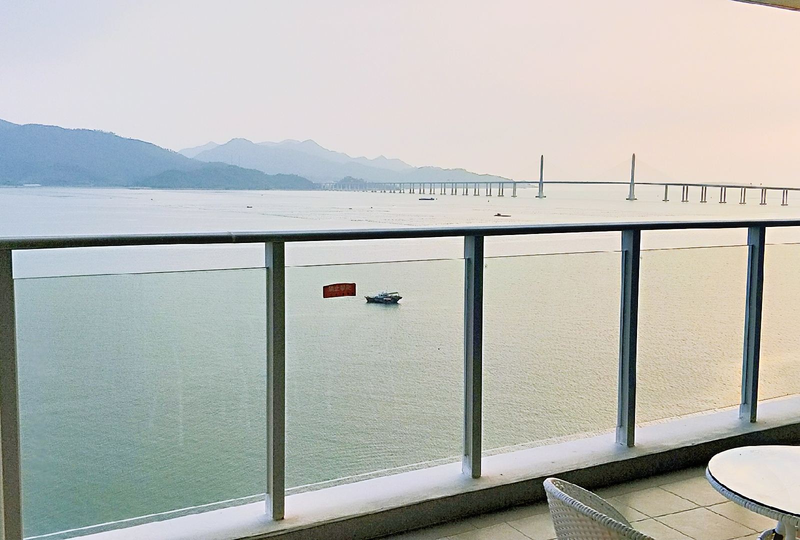 无敌海景两房一厅