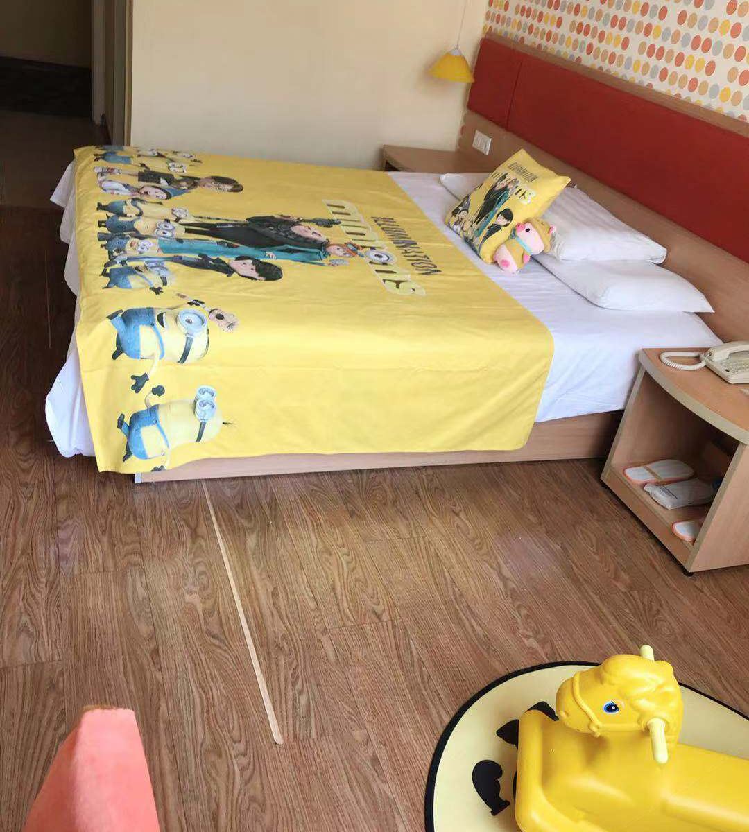 漫趣亲子房