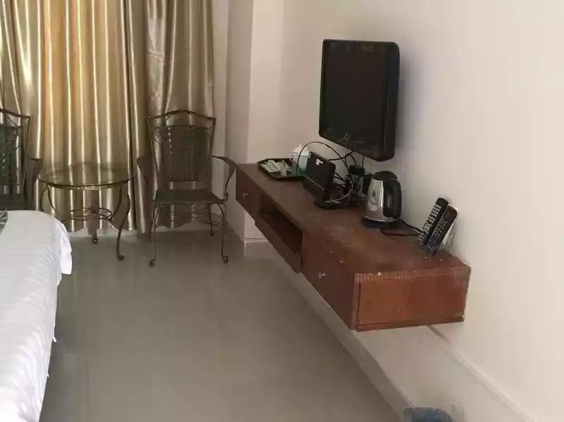 经济大床房