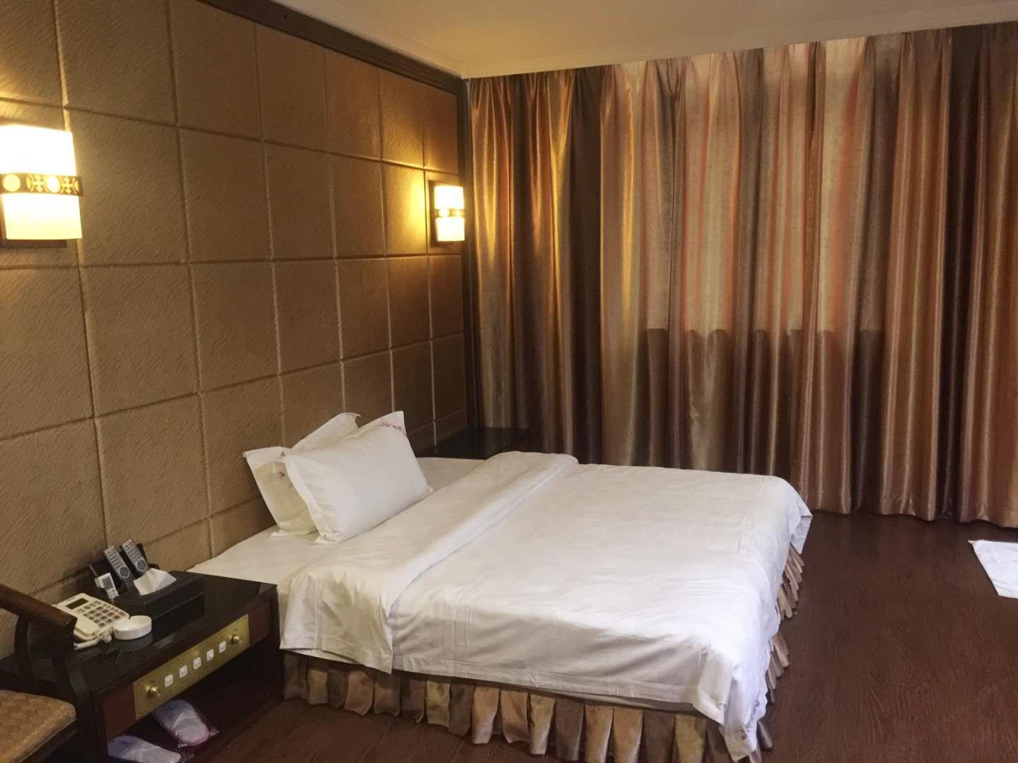 普通大床房
