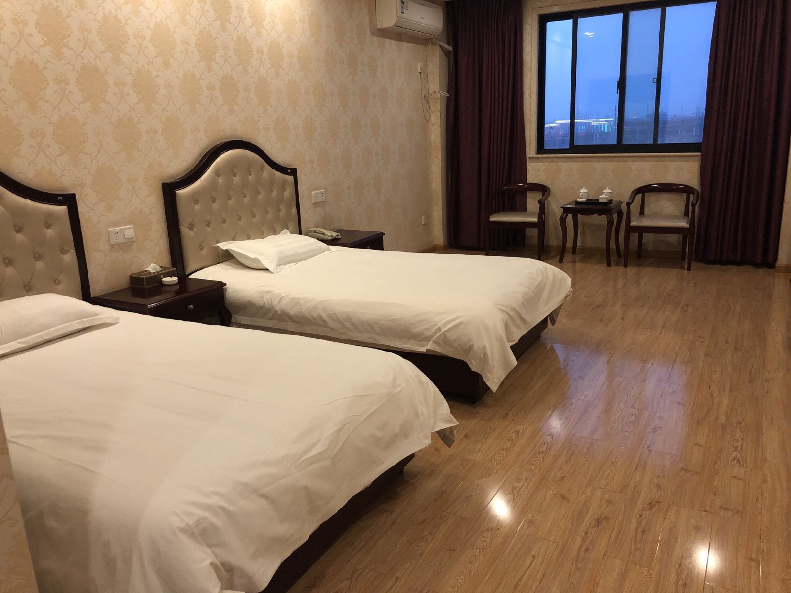 双床间