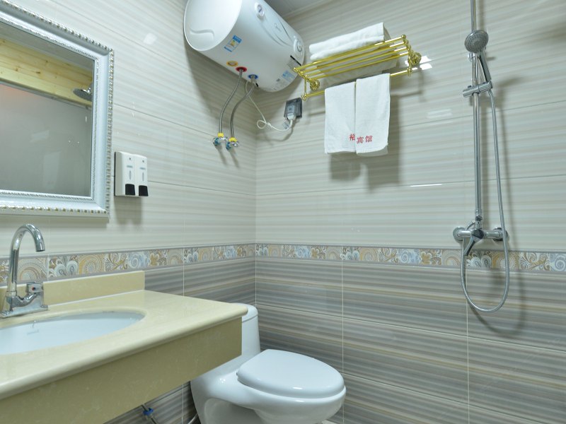 hotelPic