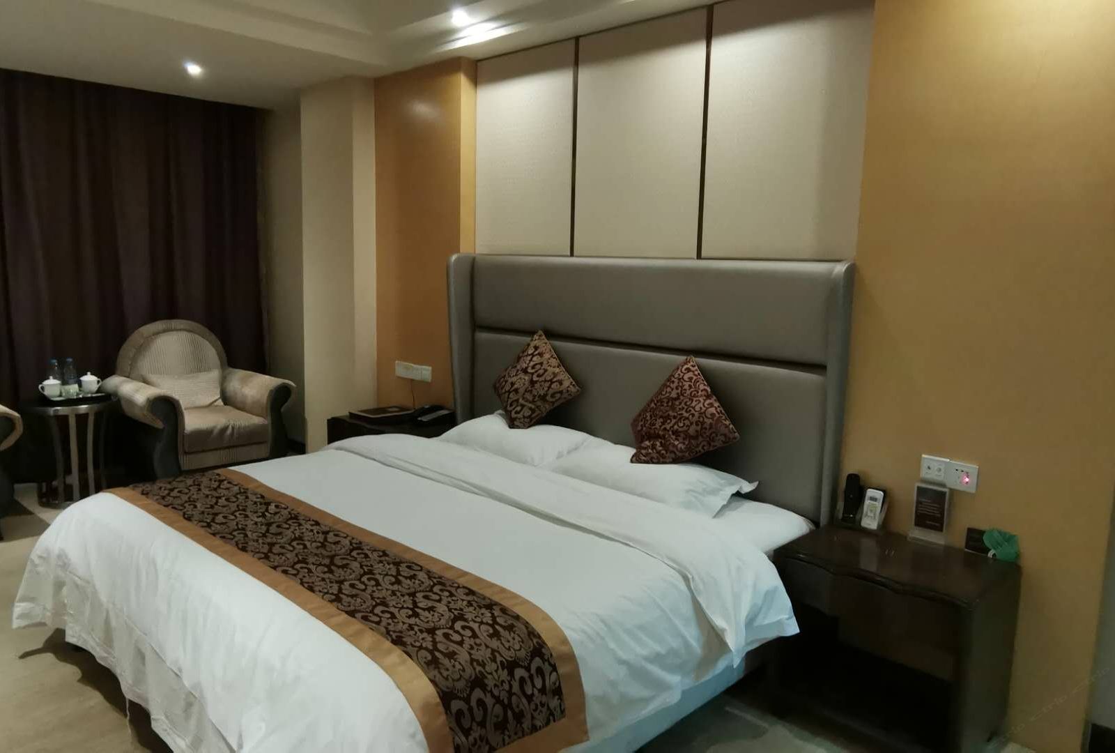 棋牌套房