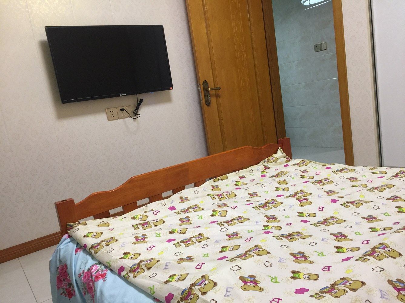 家庭二室大床房