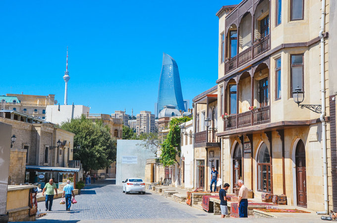 带着挖财去旅行#阿塞拜疆,石油国的建筑巡礼