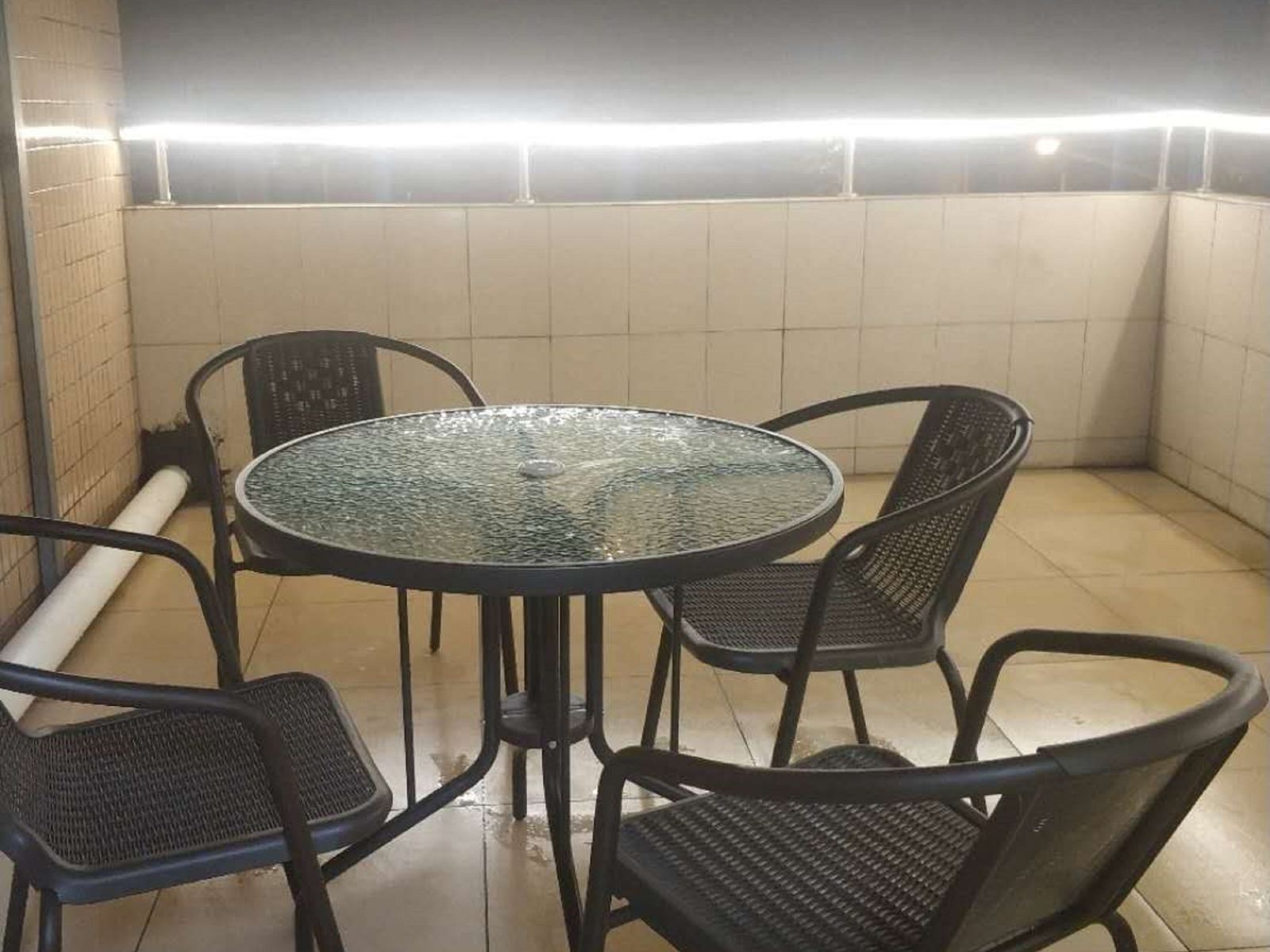 豪华阳台大床房