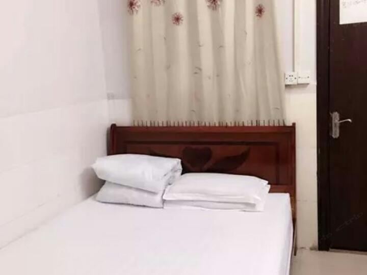 经济大床房