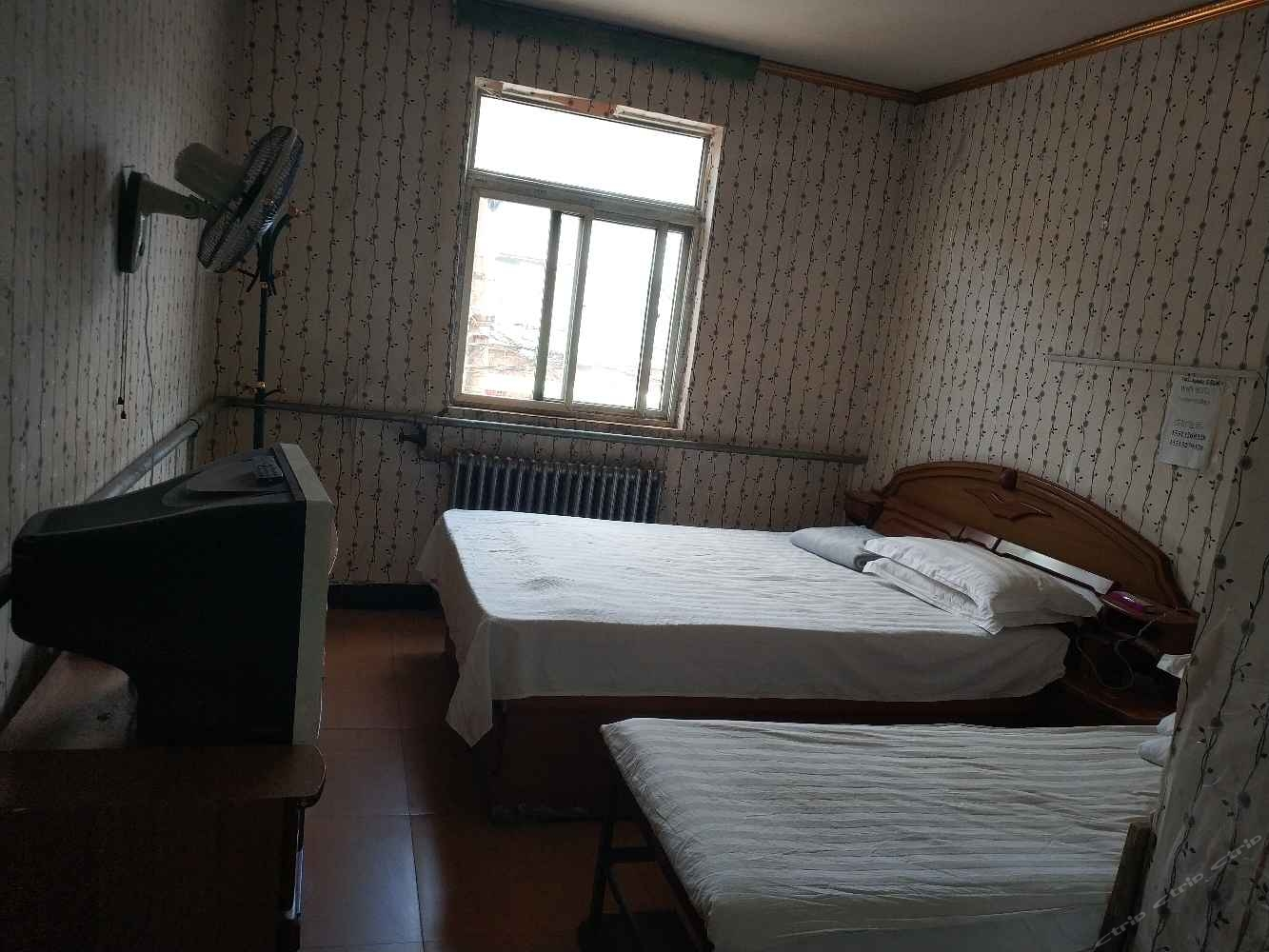 豪华三人间