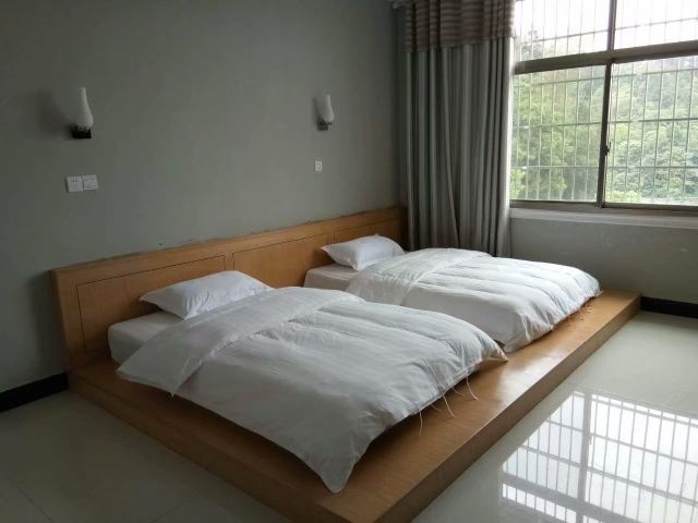 榻榻米房