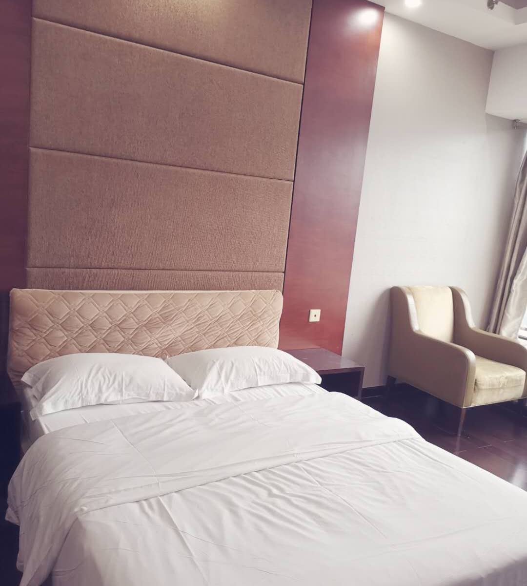 臻选大床房