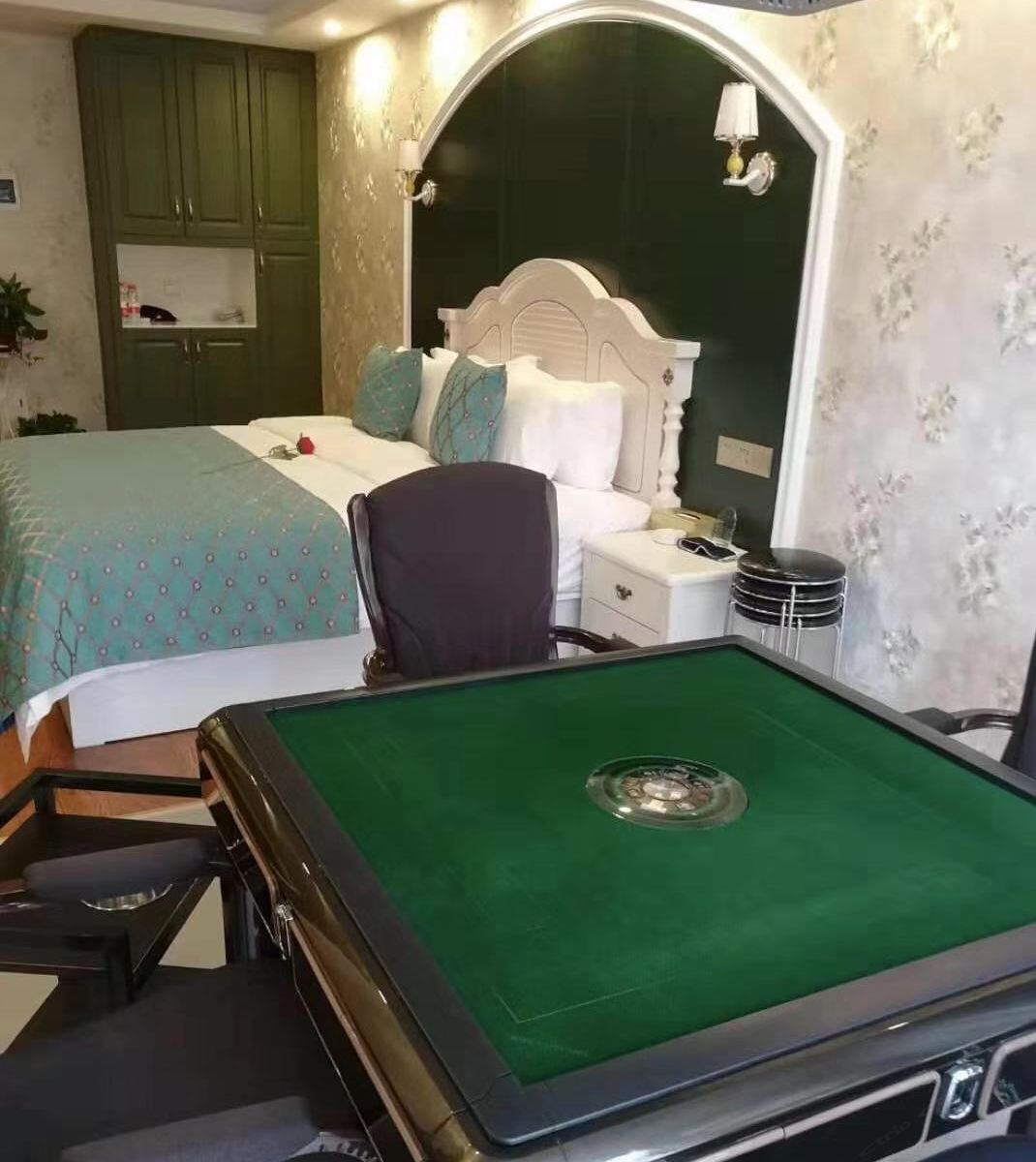 风情麻将大床房