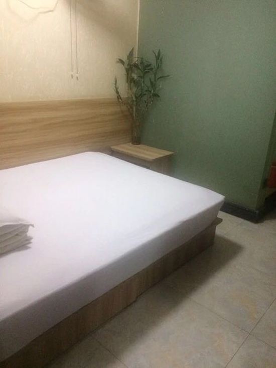 单间大床房