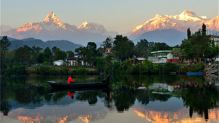 <尼泊尔机票+当地5晚6日游>点评满分，看亚洲瑞士，赏世遗古迹，2人成团，一单一团，专车专导，纯玩0购物，含司导费
