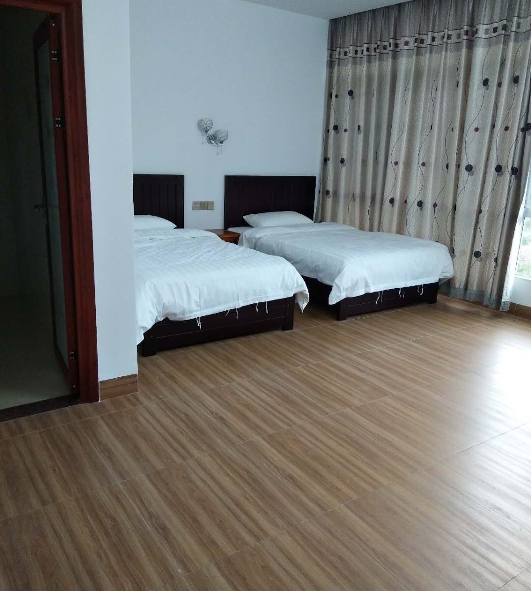 双床房