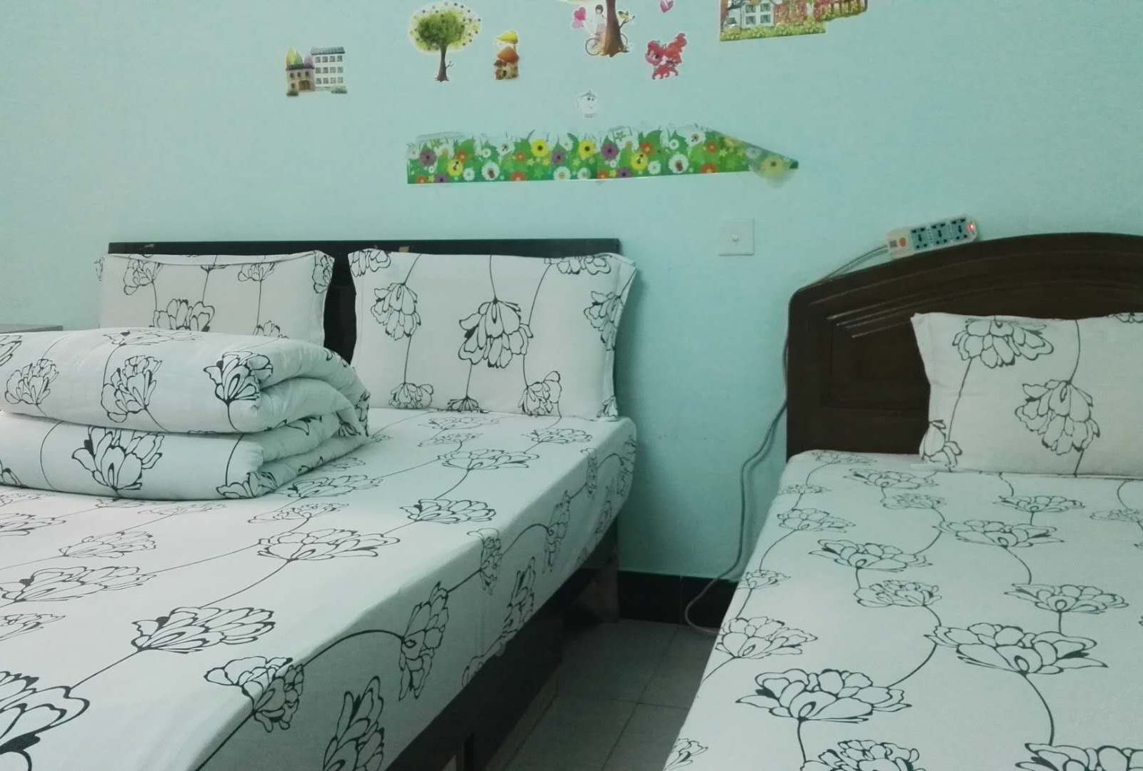 双床房