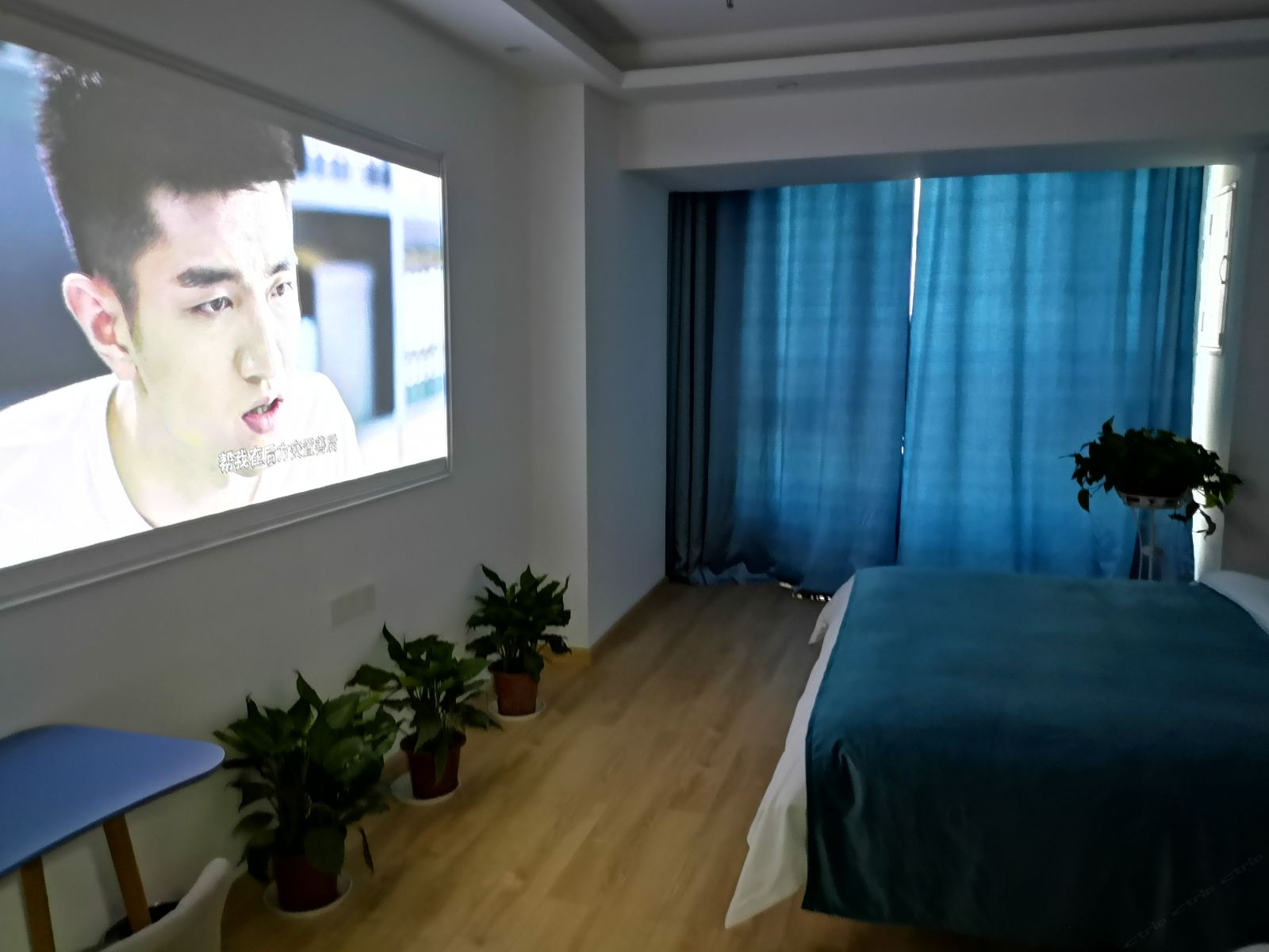 北欧商务影院大床房