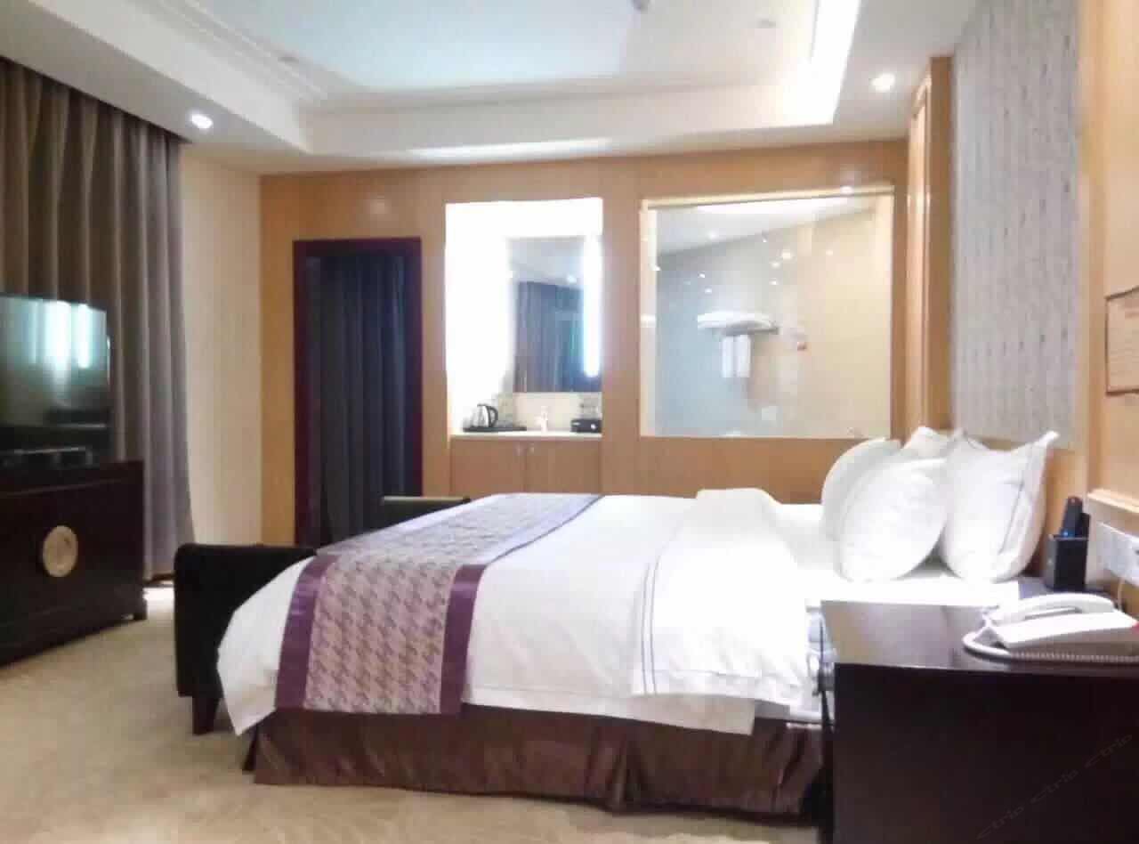 标准大床房