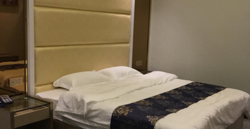 标准大床间