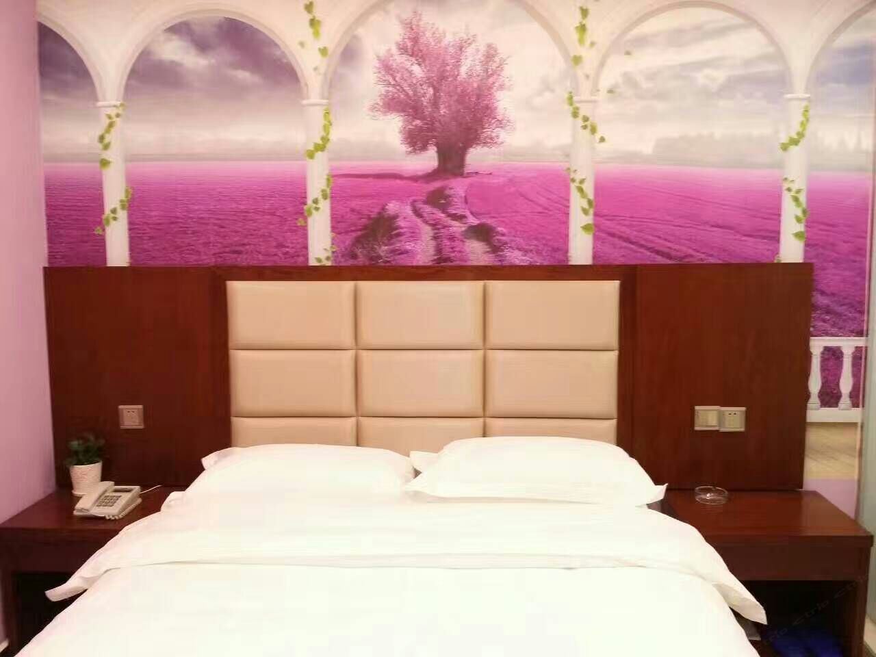 经济大床房