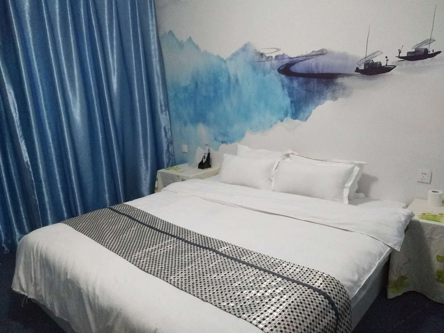 标准大床房