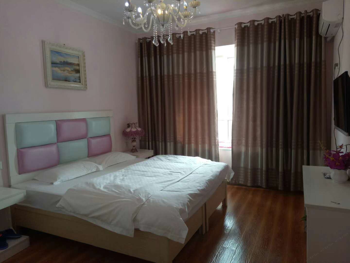 豪华大床房