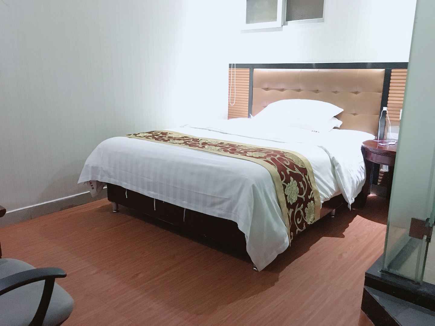 精选大床房