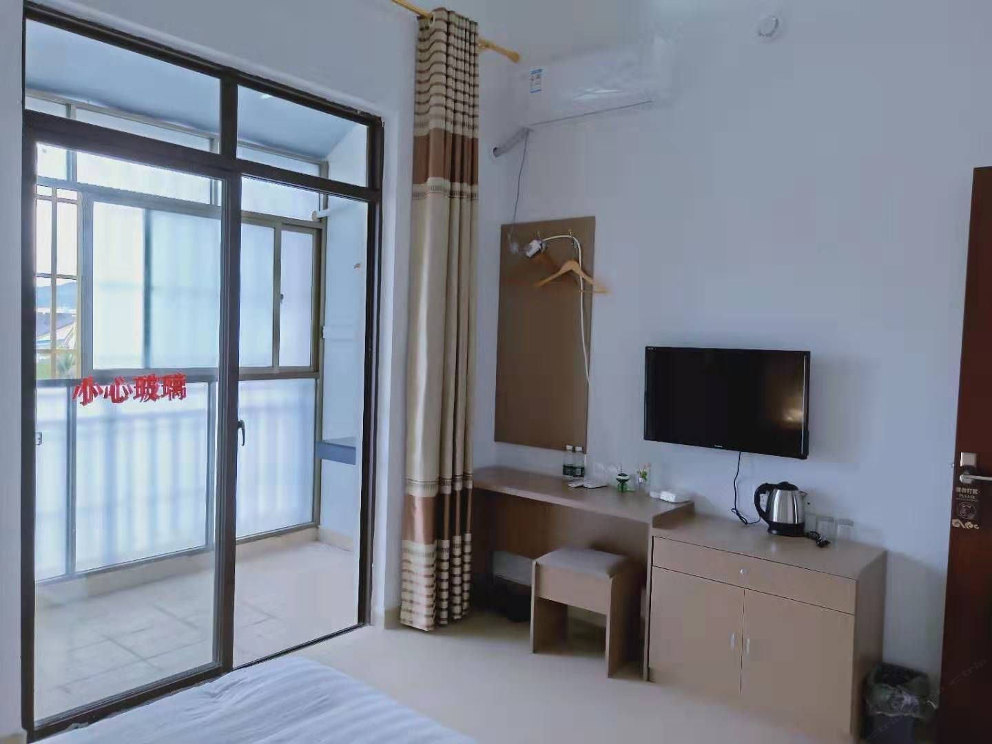 普通大床房