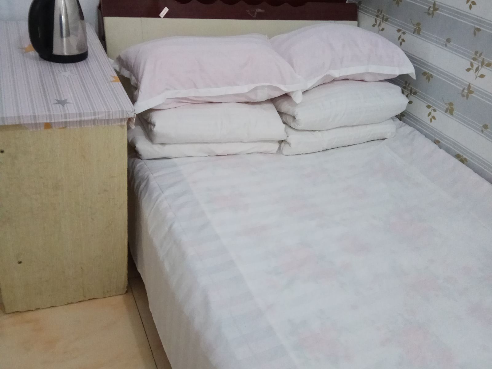 单人间(公共卫浴)