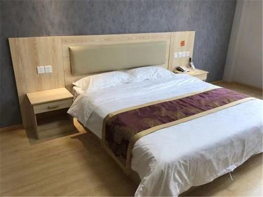 豪华大床房
