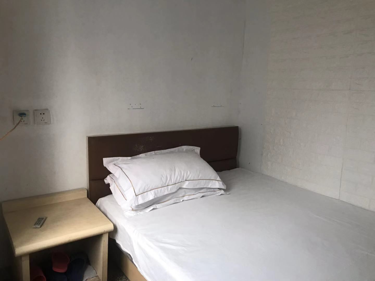 经济房(公共卫浴)