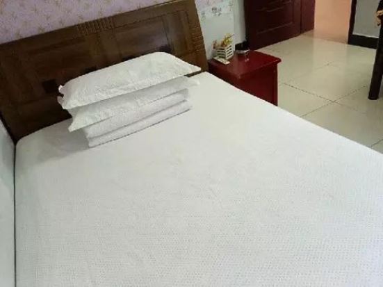 经典大床房