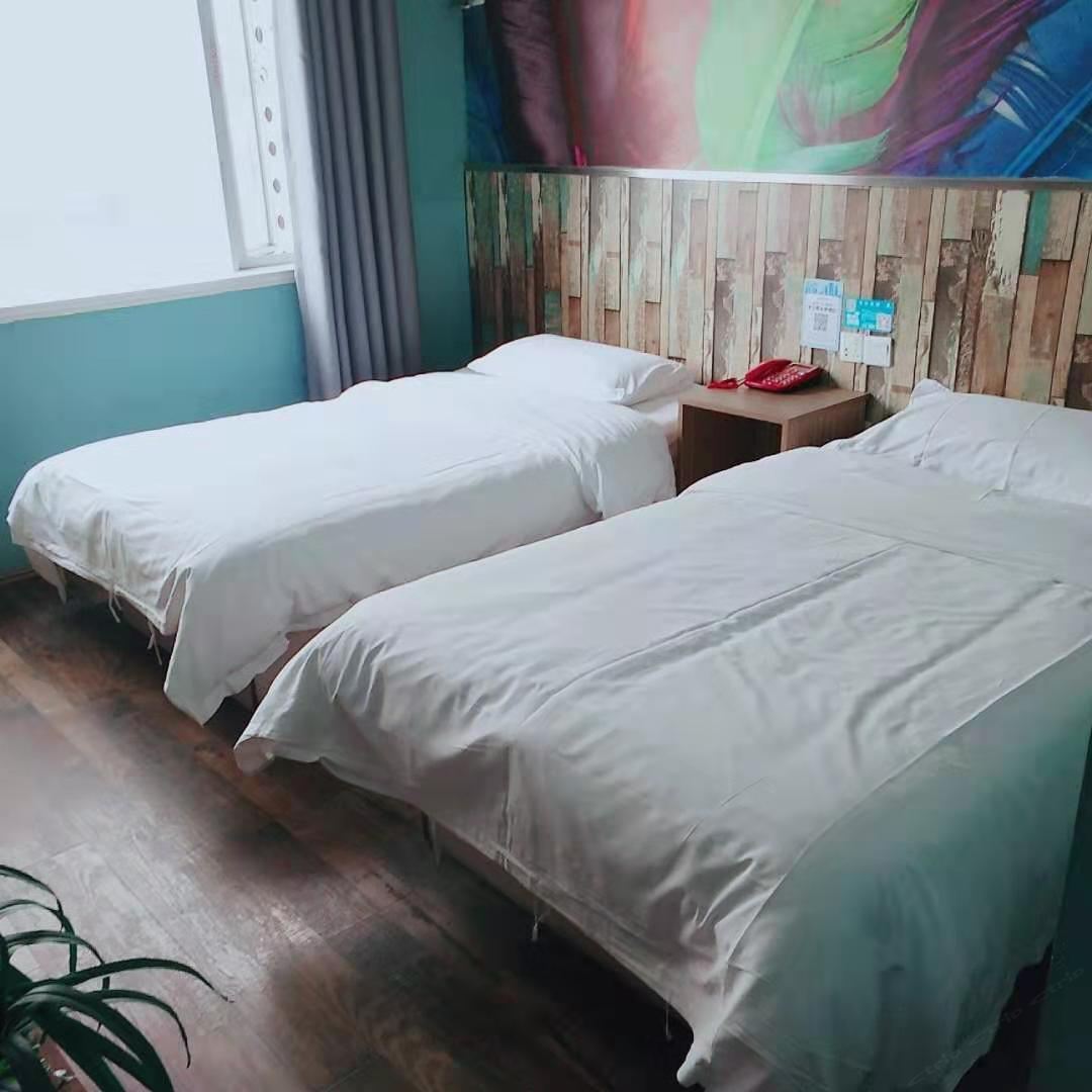 家庭间