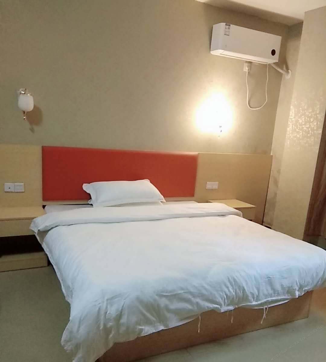 豪华大床房