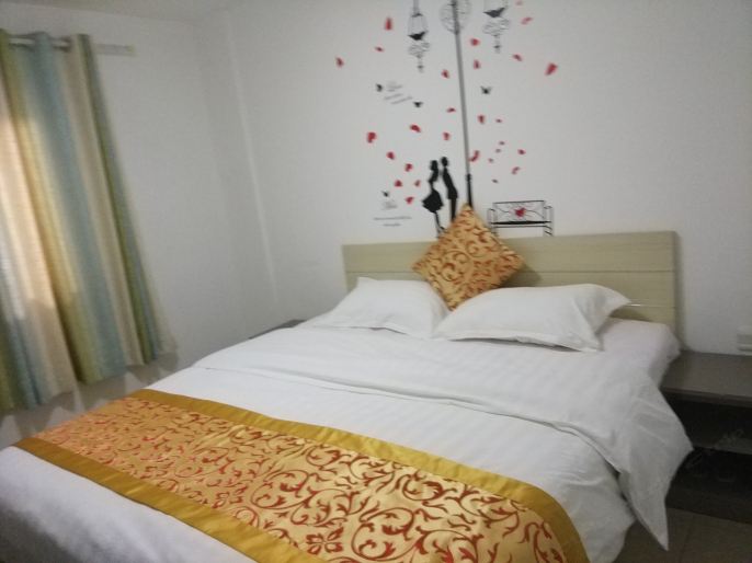 舒适大床房