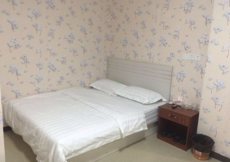 标准大床房