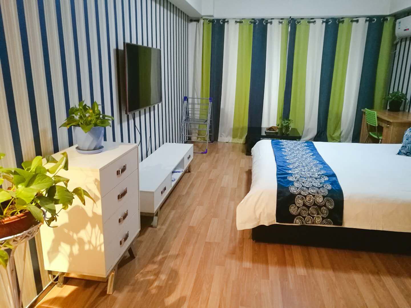 绅士品格大床房