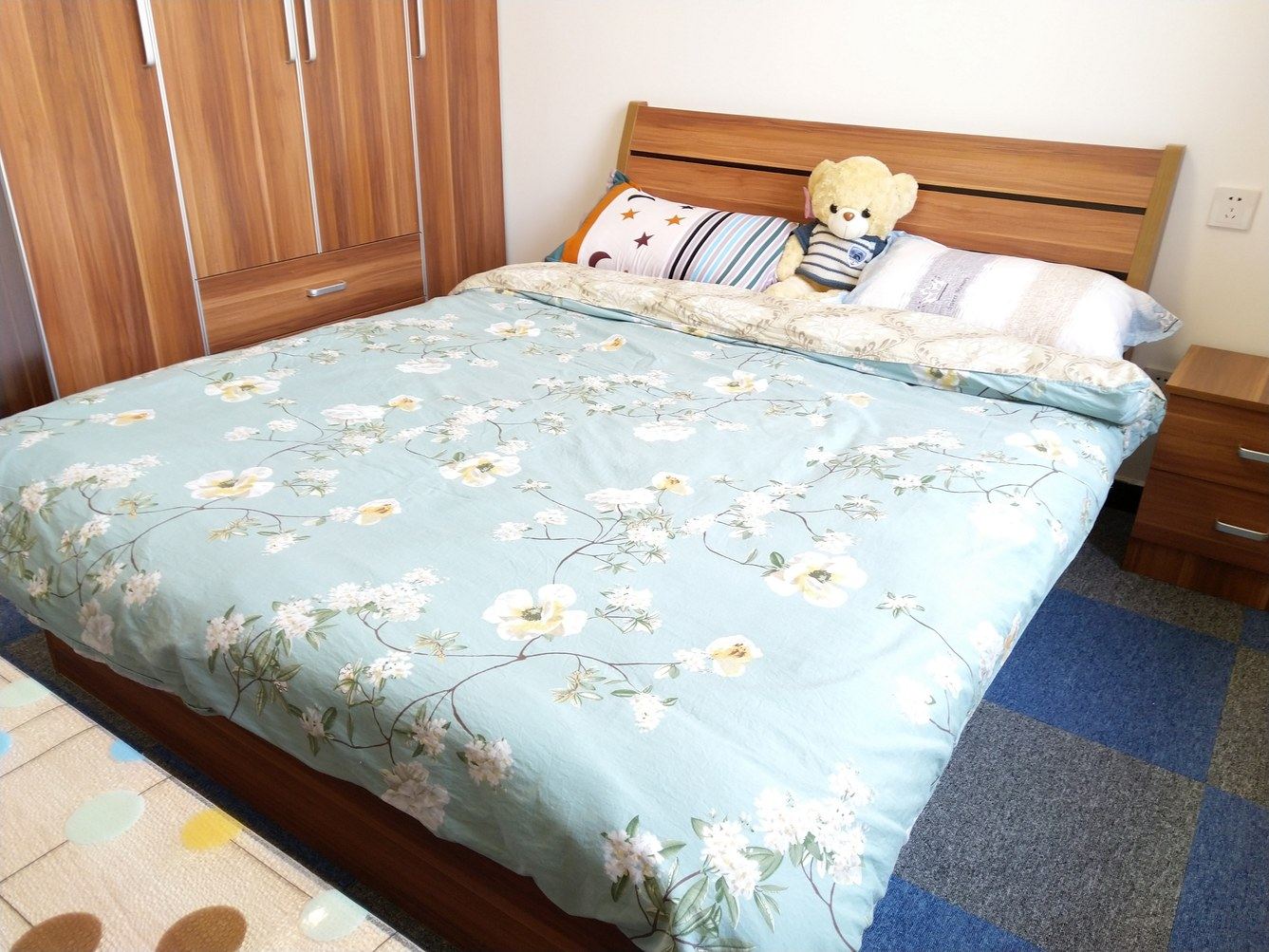 花园二室一厅套房