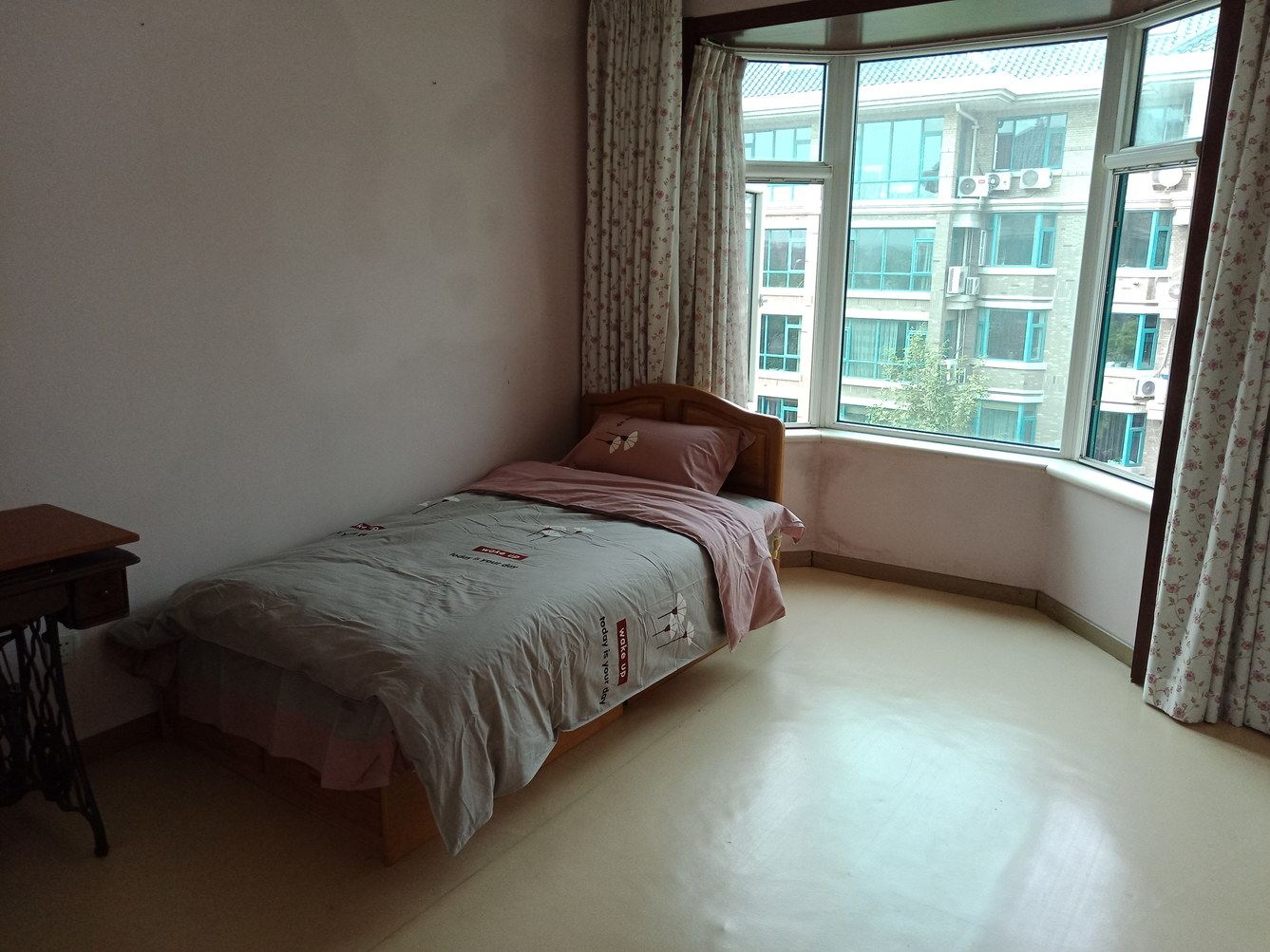 简约三室一厅套房
