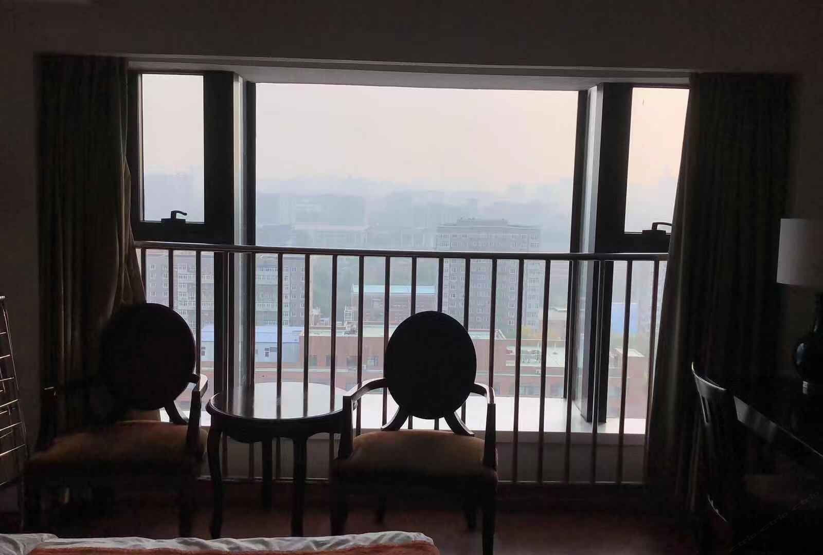 豪华大床房