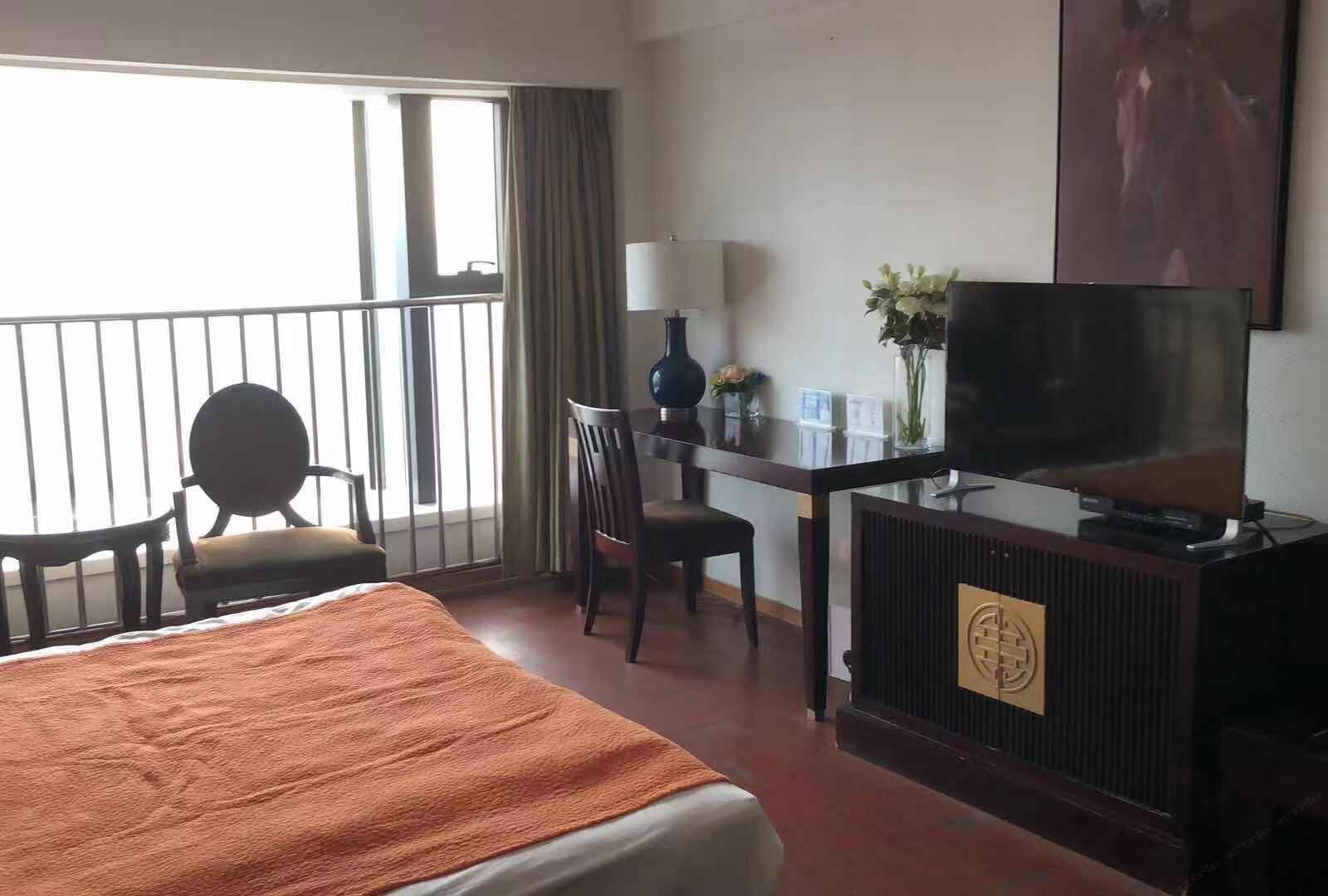 豪华大床房