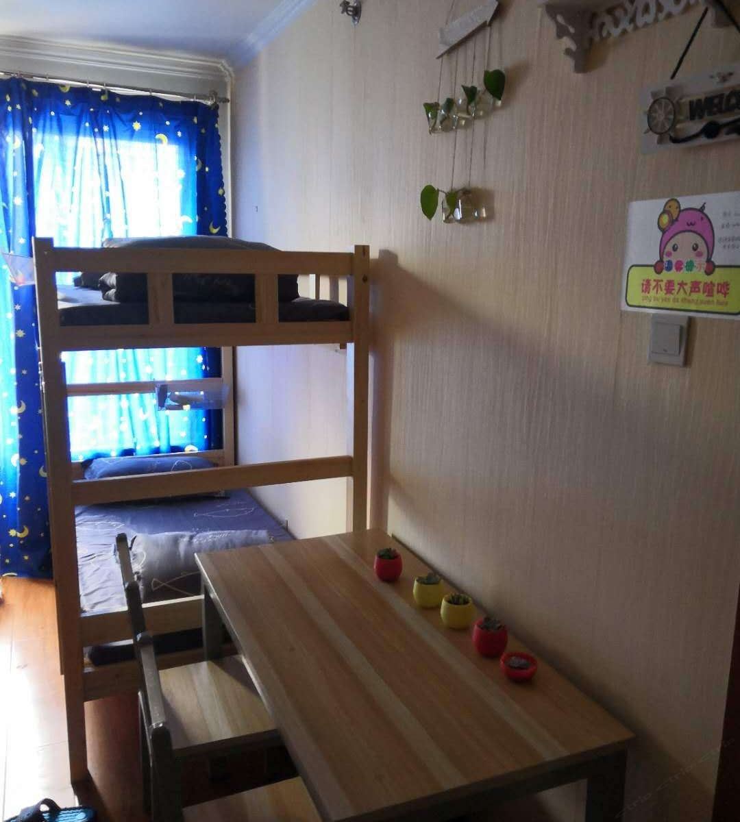 十人床位房