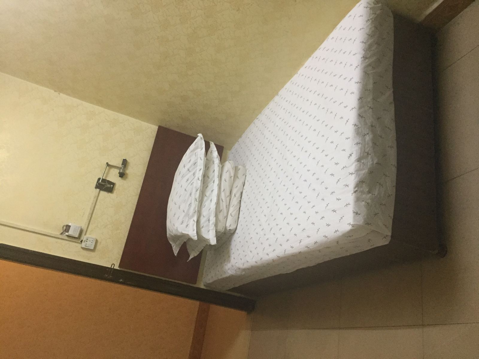 特价单人间