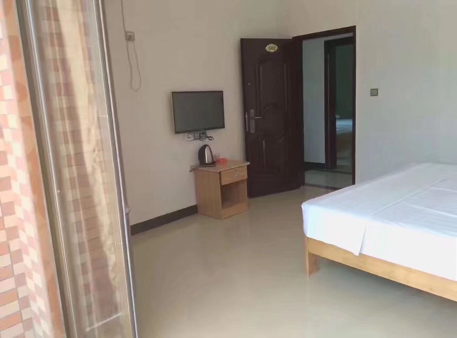 舒适大床房