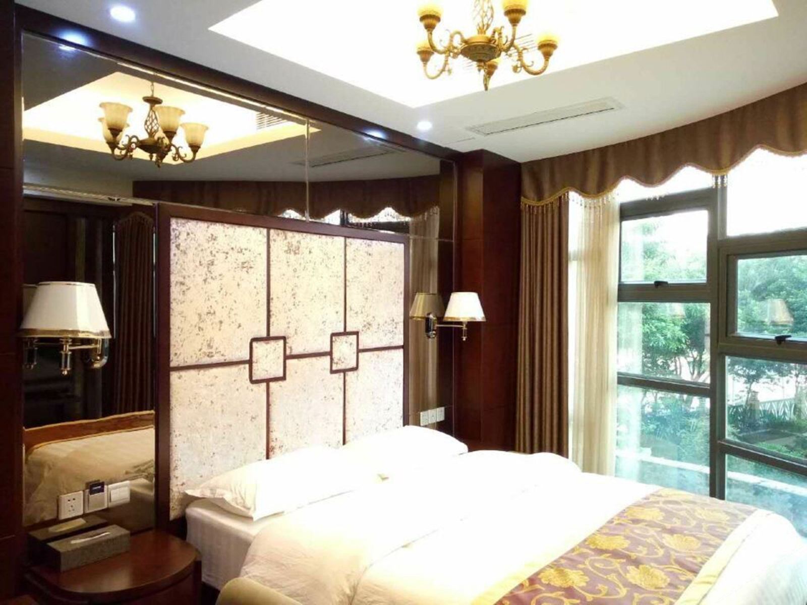 高级大床房