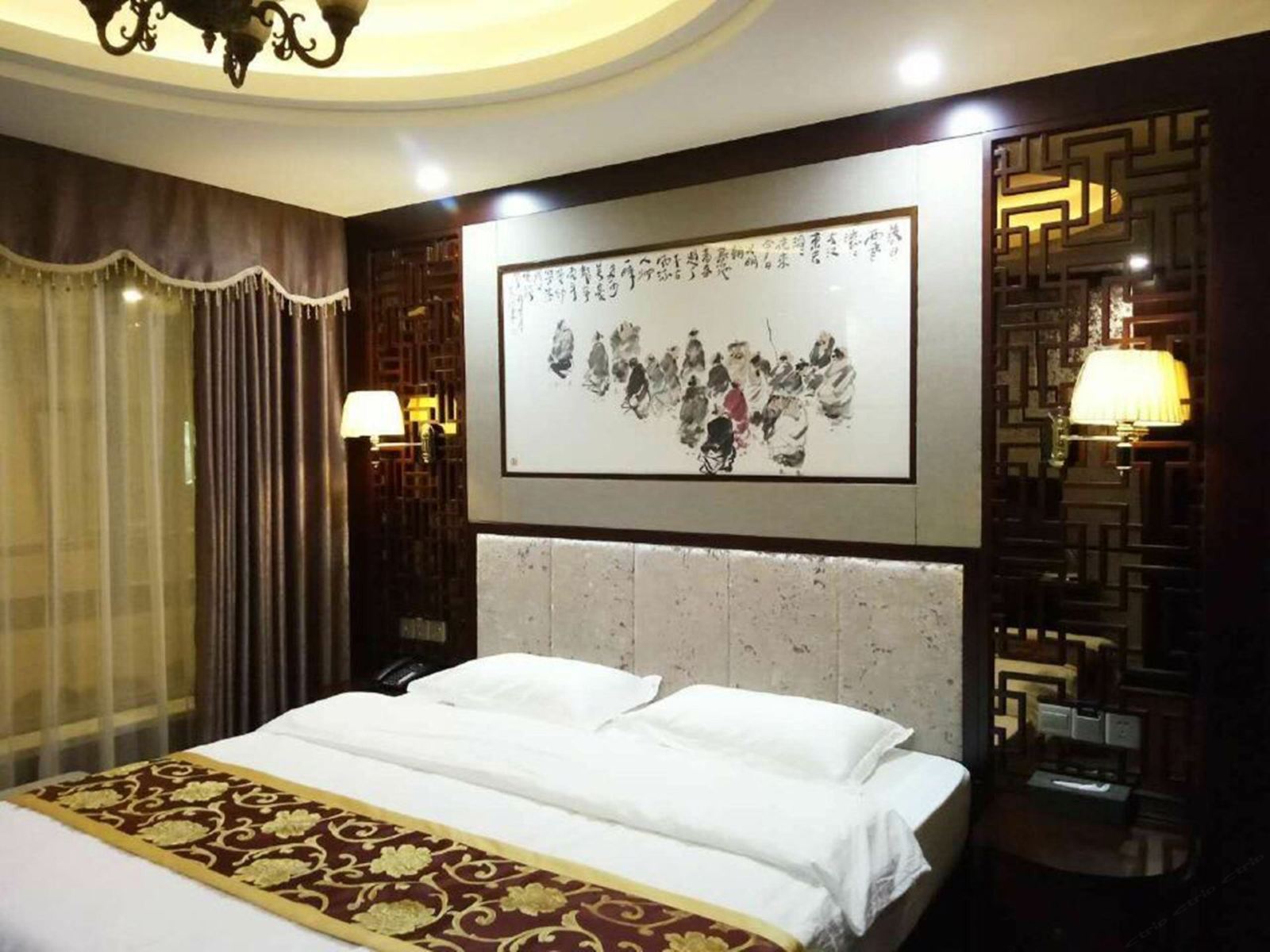 高级大床房
