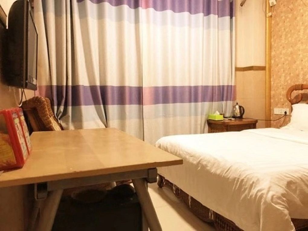 舒适大床房